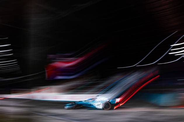 2025 FORMULA E LONDON ePRIX 23 ROWLAND Oliver (gbr), Nissan Formula E Team, Nissan e-4ORCE 05, action during the London ePrix, 15th and 16th round of the 2024-25 ABB FIA Formula E World Championship, WM, Weltmeisterschaft on the ExCel London Circuit from July 25 to 27, 2025 in London, United Kingdom - LondonUnited Kingdom Copyright: xGERMAINxHAZARDx