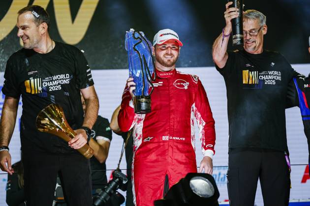 2025 FORMULA E LONDON ePRIX ROWLAND Oliver (gbr), Nissan Formula E Team, Nissan e-4ORCE, portrait during the London ePrix, 15th and 16th round of the 2024-25 ABB FIA Formula E World Championship, WM, Weltmeisterschaft on the ExCel London Circuit from July 25 to 27, 2025 in London, United Kingdom - LondonUnited Kingdom Copyright: xJULIENxDELFOSSEx