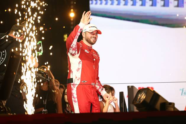 2025 FORMULA E LONDON ePRIX ROWLAND Oliver (gbr), Nissan Formula E Team, Nissan e-4ORCE, portrait, podium during the London ePrix, 15th and 16th round of the 2024-25 ABB FIA Formula E World Championship, WM, Weltmeisterschaft on the ExCel London Circuit from July 25 to 27, 2025 in London, United Kingdom - LondonUnited Kingdom Copyright: xAndrà xFerreirax
