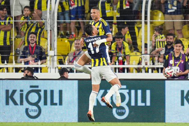 Fenerbahce v Lazio - Friendly match ISTANBUL, TURKIYE - JULY 30: Irfan Can Kahveci (17) and Youssef En-Nesyri (R) of Fenerbahce celebrate a goal during the friendly match between Fenerbahce and Lazio at Chobani Stadium in Istanbul, Turkiye, on July 30, 2025. Cemal Yurttas Anadolu Istanbul Turkey. Editorial use only. Please get in touch for any other usage. Copyright: x2025xAnadoluxCemalxYurttasx