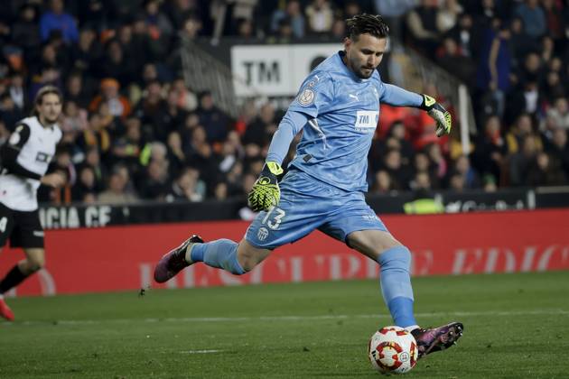 Valencia CF v FC Barcelona, Barca - Copa del Rey VALENCIA, SPAIN - FEBRUARY 6: LEWANDOWSKI warm up before Spanish King Cup match between Valencia CF and FC Barcelona at Mestalla Stadium. in Valencia, Spain on February 6, 2025 Spain World. Editorial use only. Please get in touch for any other usage. Copyright: x2025xAnadoluxJosexMiguelxFernandezxDexVelascox