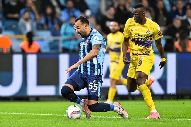 Adana Demirspor v Ikas Eyupspor - Turkish Super Lig ADANA, TURKIYE - NOVEMBER 09: Tolga Kalender (55) of Adana Demirspor in action against Thiam (9) of Eyupspor during the Turkish Super Lig week 12th match between Adana Demirspor and Eyupspor at The New Adana Stadium in Adana, Turkiye on November 09, 2024. Adana Turkey. Editorial use only. Please get in touch for any other usage.  Copyright: x2025xAnadoluxErenxBozkurtx