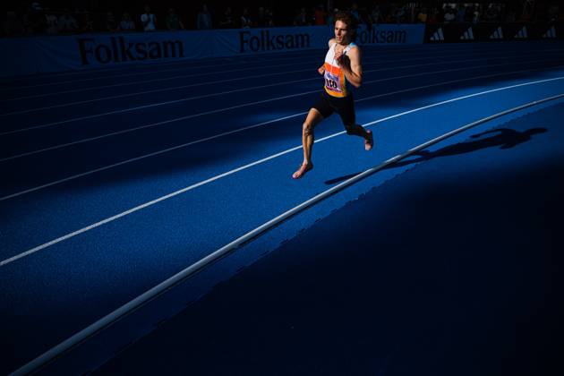 Sport Bilder des Tages 250810 Thomas Ratcliffe, USA, tävlar i herrarnas 3000 meter under friidrottstävlingen Folksam Grand Prix i Sollentuna den 10 augusti 2025 i Stockholm. Copyright: JONATHANxNÄCKSTRAND BB250810JN127