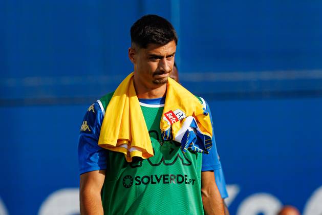 Andre Lacximicant seen during Liga Portugal game between teams of GD Estoril Praia and CF Estrela Amadora (Maciej Rogowski) Estoril Estadio Antonio Coimbra da Mota Portugal Copyright: xMaciejxRogowskix estorilestrela2526-113