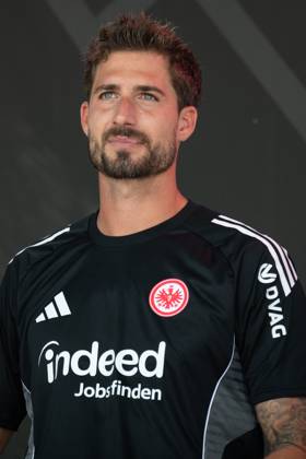 2025.08.13 xVVx Familientag der Eintracht Frankfurt v.l., goalkeeper, Torwart Kevin Trapp (Eintracht Frankfurt) skeptisch (DFL DFB REGULATIONS PROHIBIT ANY USE OF PHOTOGRAPHS as IMAGE SEQUENCES and or QUASI-VIDEO) Copyright: JoaquimxFerreira