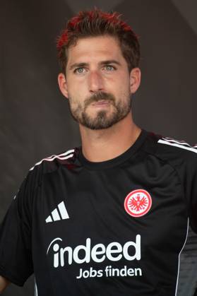 2025.08.13 xVVx Familientag der Eintracht Frankfurt v.l., goalkeeper, Torwart Kevin Trapp (Eintracht Frankfurt) skeptisch (DFL DFB REGULATIONS PROHIBIT ANY USE OF PHOTOGRAPHS as IMAGE SEQUENCES and or QUASI-VIDEO) Copyright: JoaquimxFerreira