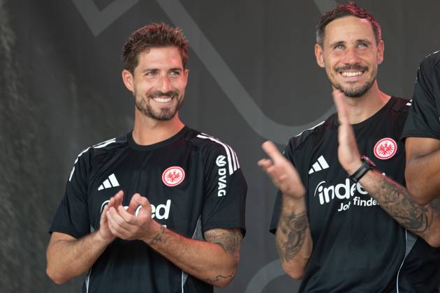2025.08.13 xVVx Familientag der Eintracht Frankfurt v.l., goalkeeper, Torwart Kevin Trapp (Eintracht Frankfurt) und goalkeeper, Torwart Jens Grahl (Eintracht Frankfurt) (DFL DFB REGULATIONS PROHIBIT ANY USE OF PHOTOGRAPHS as IMAGE SEQUENCES and or QUASI-VIDEO) Copyright: JoaquimxFerreira