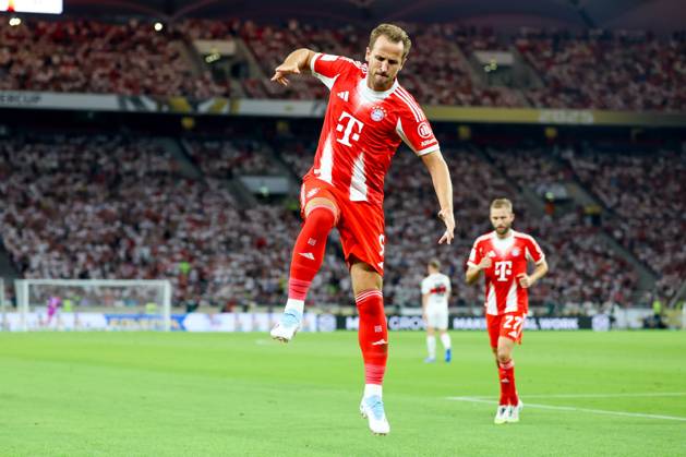 Torjubel von Harry Kane 9 (FC Bayern Muenchen) zum 0:1, VfB Stuttgart vs. FC Bayern Muenchen, Fussball, Franz-Beckenbauer-Supercup, 16.08.2025 Stuttgart Baden-Wuerttemberg Deutschland