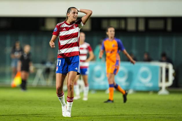 August 20, 2025, Sevilla, Sevilla, SPAIN: Andrea Gomez of Granada CF laments during Andalusian Women s Football Cup match played between Granada CF and Malaga CF at Rafael Gordillo City on August 20, 2025 in Sevilla, Spain Sevilla SPAIN - ZUMAa181 20250820_zaa_a181_118 Copyright: xJoaquinxCorcherox