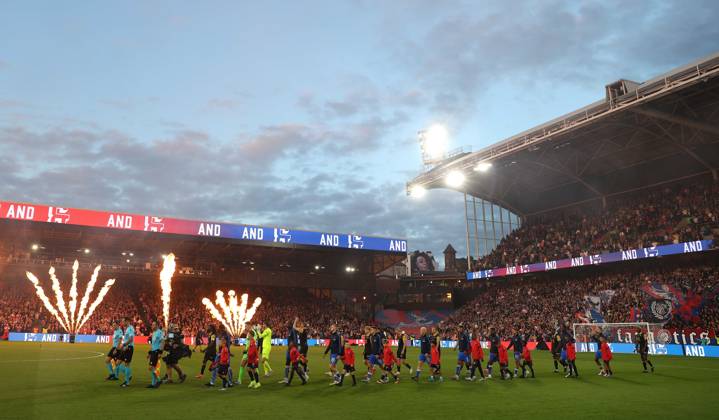 . - Crystal Palace v Fredrikstad FK, UEFA Europa Conference League Play Off, 1st Leg, Selhurst Park Stadium, Croydon, England. - 21st August 2025. (C) Daniel Weir Crystal Pix Crystal Palace & Fredrikstad players walk out on to the Selhurst Park pitch. - Crystal Palace v Fredrikstad FK, UEFA Europa Conference League Play Off, 1st Leg, Selhurst Park Stadium, Croydon, England. - 21st August 2025. (C) Daniel Weir Crystal Pix Croydon Selhurst Park Stadium United Kingdom Copyright: xDanielxWeirx CP_Crystal_Palace_Fredrikstad_03