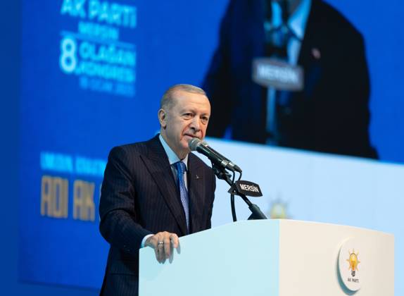 Turkish President Recep Tayyip Erdogan MERSIN, TURIYE - JANUARY 18: Turkish President and leader of the Justice and Development (AK) Party Recep Tayyip Erdogan makes a speech during the AK Party’s 8th Ordinary Provincial Congress at Servet Tazegul Sports Hall in Mersin, Turkiye on January 18, 2025. Mersin Turkey. Editorial use only. Please get in touch for any other usage. Copyright: x2025xAnadoluxEminxSansarx