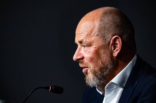 2025.08.22 xVVx Fussball 1. Bundesliga Eintracht Frankfurt Saisonauftakt-Pressekonferenz mit Vorstandssprecher Axel Hellmann v.l., Indeed Frank Hensgens (DFL DFB REGULATIONS PROHIBIT ANY USE OF PHOTOGRAPHS as IMAGE SEQUENCES and or QUASI-VIDEO) Copyright: JoaquimxFerreira