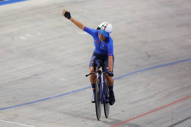 2025 UCI Junior Track World Championships Picture by Alex Whitehead SWpix.com - 20 08 2025 - Cycling - 2025 UCI Junior Track World Championships - Omnisport, Apeldoorn, Netherlands - Women Kilo Time Trial Final - Matilde Cenci (Italy) wins the Women Kilo Time Trial World Championship, WM, Weltmeisterschaft Copyright: x xSWpix.comx(t axPhotographyxHubxLtd)xAlexxWhitehead SWpix.comx SWP-3030-0931