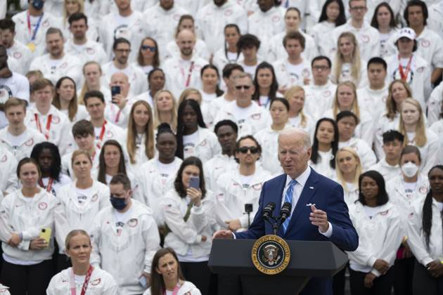 May 4, 2022, Washington, District of Columbia, USA: United States President Joe Biden welcomes Team USA to the White House to celebrate their participation Tokyo 2020 Summer Olympic and Paralympic Games and Beijing 2022 Winter Olympic and Paralympic Games, at the White House in Washington, DC on May 4, 2022 Copyright: xChrisxKleponisx