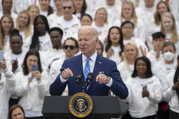 May 4, 2022, Washington, District of Columbia, USA: United States President Joe Biden welcomes Team USA to the White House to celebrate their participation Tokyo 2020 Summer Olympic and Paralympic Games and Beijing 2022 Winter Olympic and Paralympic Games, at the White House in Washington, DC on May 4, 2022 Copyright: xChrisxKleponisx