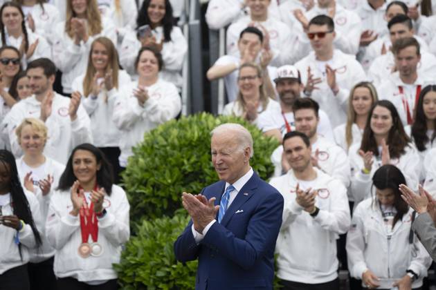May 4, 2022, Washington, District of Columbia, USA: United States President Joe Biden welcomes Team USA to the White House to celebrate their participation Tokyo 2020 Summer Olympic and Paralympic Games and Beijing 2022 Winter Olympic and Paralympic Games, at the White House in Washington, DC on May 4, 2022 Copyright: xChrisxKleponisx
