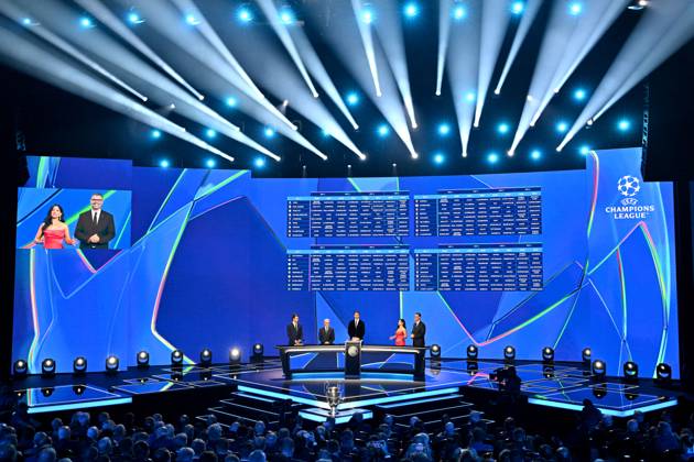 Kaka, Giorgio Marchetti, le secrétaire général de l UEFA, Zlatan Ibrahimovic, Reshmin Chowdhury et Pedro Pinto, les présentateurs de la soirée, durant le tirage au sort de la phase de ligue de la Champions League 2025 - 2026, au Grimaldi Forum à Monaco, le 28 août 2025 Bruno Bebert Bestimage Draw for the group stage of the 2025–2026 UEFA Champions League at the Grimaldi Forum in Monaco on august 28th 2025 Monaco Monaco Copyright: xBrunoxBebertx xBestimagexBrunoxBebertx xBestimagex