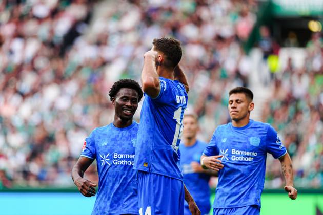 Torjubel nach Tor zum 1:3 per Elfmeter Strafstoss Patrik Schick (Bayer 04 Leverkusen, 14) GER, SV Werder Bremen vs. Bayer 04 Leverkusen, Fussball, Bundesliga, Spieltag 2, Spielzeit 2025 2026, 30.08.2025 DFL REGULATIONS PROHIBIT ANY USE OF PHOTOGRAPHS AS IMAGE SEQUENCES AND OR QUASI-VIDEO GER, SV Werder Bremen vs. Bayer 04 Leverkusen, Fussball, Bundesliga, Spieltag 2, Spielzeit 2025 2026, 30.08.2025 Bremen Copyright: xEibner-Pressefoto MarcelxvonxFehrnx EP_MFN