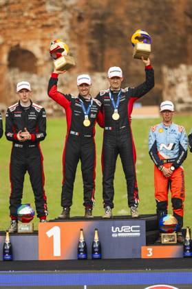 AUTO - WRC, Motorsport Rallye, WM - RALLY DEL PARAGUAY 2025 OGIER Sebastien, Toyota GR Yaris Rally1, portrait, EVANS Elfyn, Toyota GR Yaris Rally1, portrait, NEUVILLE Thierry, Hyundai I20 Rally1, portrait, podium, portrait during the 2025 Rally del Paraguay, 10th round of the 2025 WRC World Rally Car Championship, from August 28 to 31, 2025 at Encarnacion, Itapua, Paraguay - EncarnacionParaguay Copyright: xNikosxKatikisx