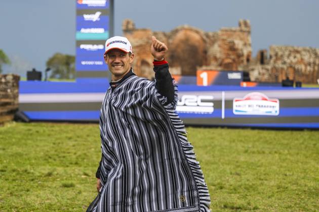 AUTO - WRC, Motorsport Rallye, WM - RALLY DEL PARAGUAY 2025 OGIER Sebastien, Toyota GR Yaris Rally1, portrait, podium, portrait during the 2025 Rally del Paraguay, 10th round of the 2025 WRC World Rally Car Championship, from August 28 to 31, 2025 at Encarnacion, Itapua, Paraguay - EncarnacionParaguay Copyright: xNikosxKatikisx