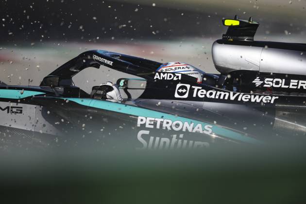 F1 - ITALIAN GRAND PRIX 2025 12 KIMI ANTONELLI Andrea (ita), Mercedes AMG F1 Team W16, action crash, accident, during the 2025 Formula 1 Pirelli Grand Premio d™Italia, 2025 Italian Grand Prix, 16th round of the 2025 FIA Formula One World Championship, WM, Weltmeisterschaft from September 5 to 7, 2025 on the Autodromo Nazionale Monza, in Monza, Italy - MonzaItaly  Copyright: xXavixBonillax