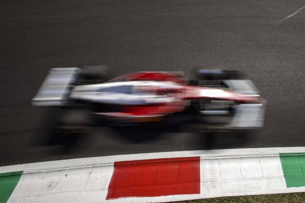 F1 - ITALIAN GRAND PRIX 2025 16 LECLERC Charles (mco), Scuderia Ferrari SF-25, action during the 2025 Formula 1 Pirelli Grand Premio d™Italia, 2025 Italian Grand Prix, 16th round of the 2025 FIA Formula One World Championship, WM, Weltmeisterschaft from September 5 to 7, 2025 on the Autodromo Nazionale Monza, in Monza, Italy - MonzaItaly Copyright: xXavixBonillax