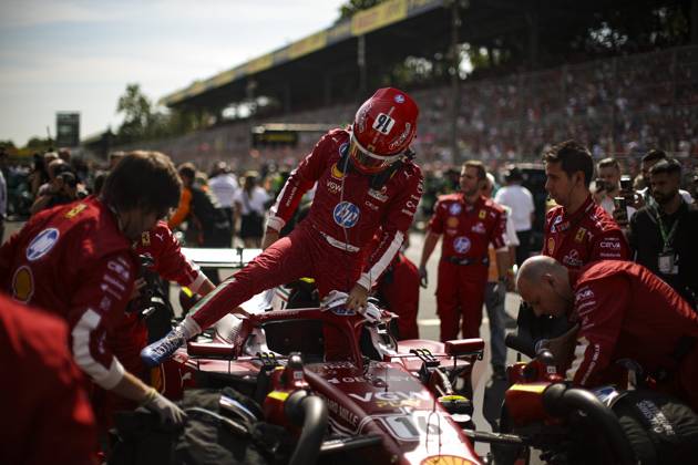 F1 - ITALIAN GRAND PRIX 2025 LECLERC Charles (mco), Scuderia Ferrari SF-25, portrait during the 2025 Formula 1 Pirelli Grand Premio d™Italia, 2025 Italian Grand Prix, 16th round of the 2025 FIA Formula One World Championship, WM, Weltmeisterschaft from September 5 to 7, 2025 on the Autodromo Nazionale Monza, in Monza, Italy - MonzaItaly Copyright: xXavixBonillax