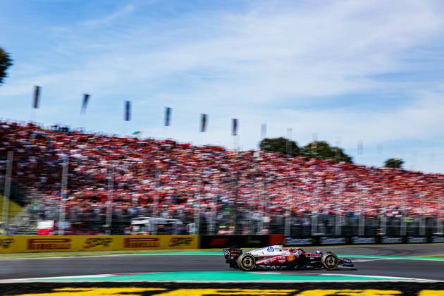 F1 - ITALIAN GRAND PRIX 2025 16 LECLERC Charles (mco), Scuderia Ferrari SF-25, action during the 2025 Formula 1 Pirelli Grand Premio d™Italia, 2025 Italian Grand Prix, 16th round of the 2025 FIA Formula One World Championship, WM, Weltmeisterschaft from September 5 to 7, 2025 on the Autodromo Nazionale Monza, in Monza, Italy - MonzaItaly Copyright: xGERMAINxHAZARDx