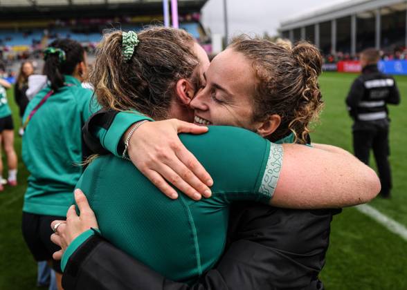 2025 Women s Rugby World Cup Quarter-Final, Sandy Park, Exeter, England 14 9 2025 France vs Ireland Ireland s Fiona Tuite with Molly Scuffil-McCabe dejected after the game Fiona Tuite with Molly Scuffil-McCabe dejected after the game 14 9 2025 Copyright: x INPHO BenxBradyx BB3_6940