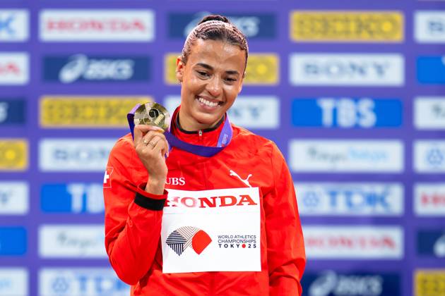 World Athletics Championships; Tokyo, 16.09.2025 Ditaji Kambundji mit der Goldmedaille an den Leichtathletik-Weltmeisterschaften in Tokio am 16. September 2025 Copyright: xBEAUTIFULxSPORTS TobiasxLacknerx