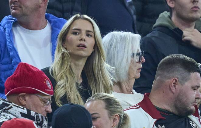 Anika Neuer, wife of Manuel Neuer, FCB 1 in the League Phase Matchday 1 match FC BAYERN MUENCHEN - CHELSEA FC of football UEFA Champions League 2025 26 in Allianz Arena Munich, Sept 17, 2025 , FCB, München
