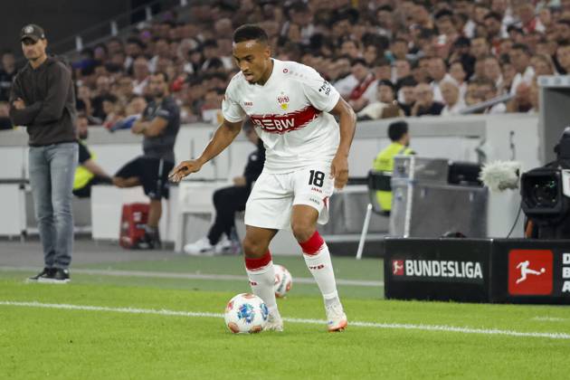 Jamie Leweling (VfB Stuttgart, 18) am Ball , Deutschland, Fussball, 1. Bundesliga, 4.Spieltag, 2025 2026, VfB Stuttgart vs. FC St. Pauli, 19.09.2025, MHP Arena, Stuttgart, Deutschland Stuttgart MHP Arena Baden-Württemberg Deutschland Copyright: xGrantxHubbsx