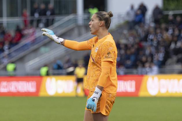 Google Pixel Frauen Bundesliga: Eintracht Frankfurt - RB Leipzig, 22.09.2025 Elvira Herzog (RB Leipzig 1), Freisteller, Portrait Porträt, Eintracht Frankfurt - RB Leipzig, Frankfurt, Stadion am Brentanobad, 22.9.2025 Copyright: xBEAUTIFULxSPORTS Gawlikx