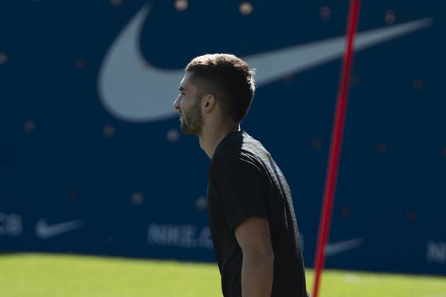 FC Barcelona, Barca Training Session Ferran Torres, a player of FC Barcelona, trains during the FC Barcelona training day ahead of the Spanish League, La Liga EA Sports, football match against Real Oviedo at Ciudad Esportiva Joan Gamper in Sant Joan Despi, Barcelona, Spain, on September 24, 2025. Barcelona Spain  Copyright: xRubenxDexLaxRosax originalFilename:delarosa-training250924_npoAd