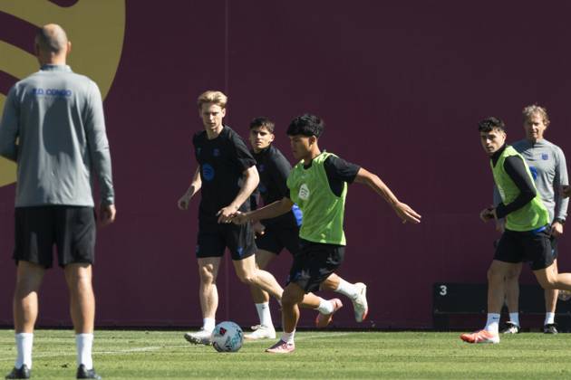 FC Barcelona, Barca Training Session Frankie de Jong, Dro Fernandez, Pedri, and Gerard Martin are players of FC Barcelona during the training day of FC Barcelona ahead of the Spanish League, La Liga EA Sports, football match against Real Oviedo at Ciudad Esportiva Joan Gamper in Sant Joan Despi, Barcelona, Spain, on September 24, 2025. Barcelona Spain  Copyright: xRubenxDexLaxRosax originalFilename:delarosa-training250924_npgeP