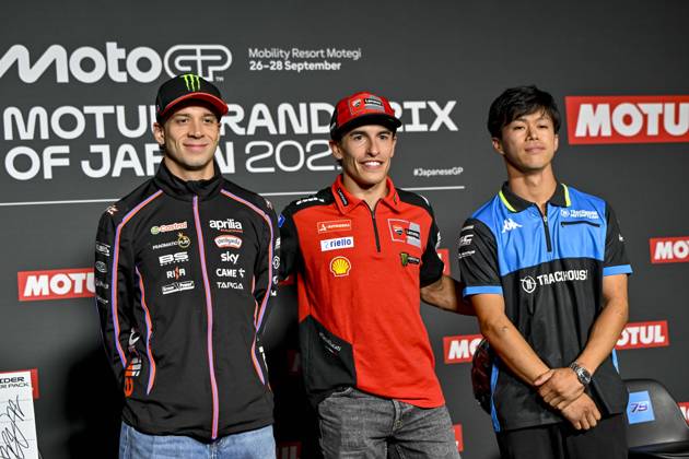 MOTO - MOTO GP - GRAND PRIX OF JAPAN 2025 MARQUEZ Marc (spa), Ducati Lenovo Team, Ducati Desmosedici GP25, portrait with BEZECCHI Marco (ita), Aprilia Racing Team Gresini, Aprilia RS-GP 2025 and OGURA Ai (jap), Trackhouse Racing, Aprilia RS-GP 2024 during the 2025 MotoGP Motul Grand Prix of Japan on the Twin Ring Motegi Circuit from September 26 to 28, At Motegi, Japan - MotegiJapan Copyright: xGIGIxSOLDANOx