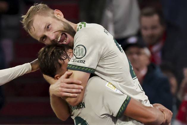 Sport Bilder des Tages Konrad Laimer (FC Bayern Muenchen) bejubelt seinen Treffer zum 4:0 mit Tom Bischof (FC Bayern Muenchen), Bundesliga, FC Bayern München v SV Werder Bremen, Allianz Arena am 26. September 2025 in München, Deutschland. (Foto von Marco Steinbrenner DeFodi Images) Konrad Laimer (FC Bayern Muenchen) celebrates after scoring his teams fourth goal with Tom Bischof (FC Bayern Muenchen), Bundesliga, FC Bayern München v SV Werder Bremen, Allianz Arena, September 26, 2025 in München, Germany. (Photo by Marco Steinbrenner DeFodi Images) DFL regulations prohibit any use of photographs as image sequences and or quasi-video. Konrad Laimer FC Bayern Muenchen celebrates his teams fourth goal with Tom Bischof FC Bayern Muenchen , Bundesliga, FC Bayern München v SV Werder Bremen, Allianz Arena, September 26, 2025 in Munich, Germany Photo by Marco Steinbrenner DeFodi Images Konrad Laimer FC Bayern Muenchen celebrates after scoring his teams fourth goal with Tom Bischof FC Bayern Muenchen , Bundesliga, FC Bayern München v SV Werder Bremen, Allianz Arena, September 26, 2025 in München, Germany Photo by Marco Steinbrenner DeFodi Images DFL regulations prohibit any use of photographs as image sequences and or quasi video