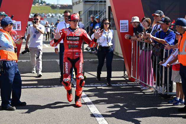 MOTO - MOTO GP - GRAND PRIX OF JAPAN 2025 MARQUEZ Marc (spa), Ducati Lenovo Team, Ducati Desmosedici GP25, portrait celebrates his second place of the sprint race during the 2025 MotoGP Motul Grand Prix of Japan on the Twin Ring Motegi Circuit from September 26 to 28, At Motegi, Japan - MotegiJapan Copyright: xGIGIxSOLDANOx