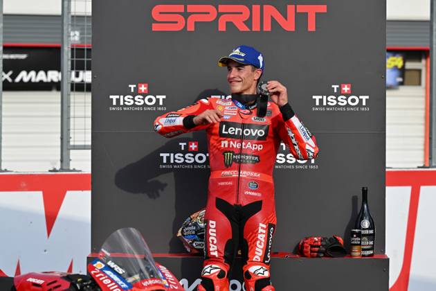 MOTO - MOTO GP - GRAND PRIX OF JAPAN 2025 MARQUEZ Marc (spa), Ducati Lenovo Team, Ducati Desmosedici GP25, portrait celebrates his second place of the sprint race during the 2025 MotoGP Motul Grand Prix of Japan on the Twin Ring Motegi Circuit from September 26 to 28, At Motegi, Japan - MotegiJapan Copyright: xGIGIxSOLDANOx