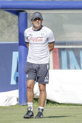 Training session SSC Napoli Napoli™s Italian coach Antonio Conte during the final training session before the UEFA Champions League match against Sporting Clube de Portugal at the SSC Napoli Training Centre on 30 September 2025 in Castel Volturno, Italy. _BPH8393 Copyright: xAntonioxBalascox