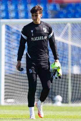 Miguel Nobrega seen during Liga Portugal game between teams of FC Alverca and Vitoria SC (Maciej Rogowski Ball Raw Images) Alverca Complexo Desportivo Alverca Portugal Copyright: xMaciejxRogowskix maciejrogowski_alverca_vitoriasc_2526-044