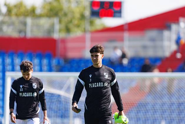 Miguel Nobrega seen during Liga Portugal game between teams of FC Alverca and Vitoria SC (Maciej Rogowski Ball Raw Images) Alverca Complexo Desportivo Alverca Portugal Copyright: xMaciejxRogowskix maciejrogowski_alverca_vitoriasc_2526-045