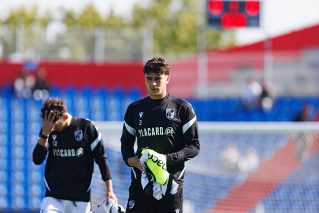 Miguel Nobrega seen during Liga Portugal game between teams of FC Alverca and Vitoria SC (Maciej Rogowski Ball Raw Images) Alverca Complexo Desportivo Alverca Portugal Copyright: xMaciejxRogowskix maciejrogowski_alverca_vitoriasc_2526-046