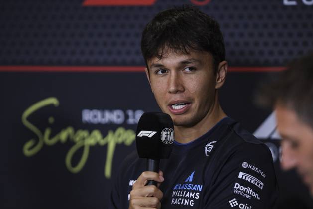 F1 - SINGAPORE GRAND PRIX 2025 ALBON Alexander (tha), Williams Racing FW47, portrait press conference, PK, Pressekonferenz during the 2025 Formula 1 Singapore Grand Prix, 18th round of the 2025 FIA Formula One World Championship, WM, Weltmeisterschaft from October 3 to 5, 2025 on the Marina Bay Street Circuit, in Singapore - SingaporeSingapore Copyright: xXavixBonillax