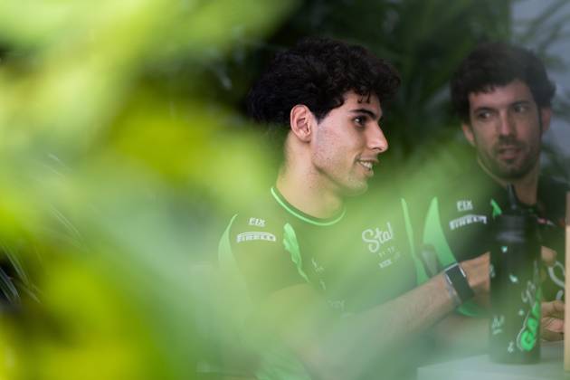 F1 - SINGAPORE GRAND PRIX 2025 BORTOLETO Gabriel (bra), Stake F1 Team Kick C45, portrait during the 2025 Formula 1 Singapore Grand Prix, 18th round of the 2025 FIA Formula One World Championship, WM, Weltmeisterschaft from October 3 to 5, 2025 on the Marina Bay Street Circuit, in Singapore - SingaporeSingapore Copyright: xDPPIx