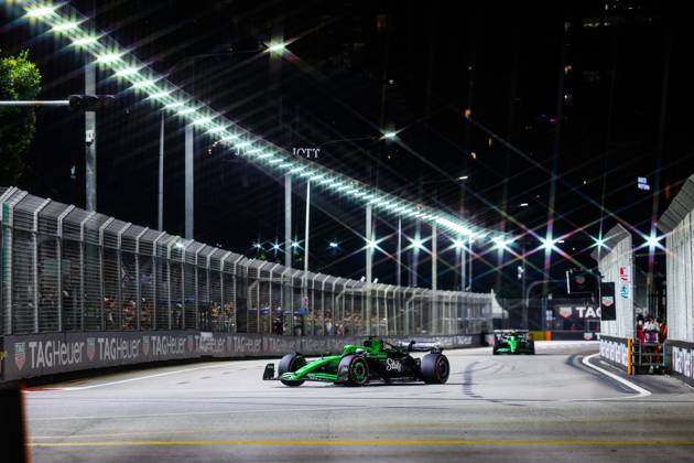 F1 - SINGAPORE GRAND PRIX 2025 27 HULKENBERG Nico (ger), Stake F1 Team Kick C45, action during the 2025 Formula 1 Singapore Grand Prix, 18th round of the 2025 FIA Formula One World Championship, WM, Weltmeisterschaft from October 3 to 5, 2025 on the Marina Bay Street Circuit, in Singapore - SingaporeSingapore Copyright: xFLORENTxGOODENx