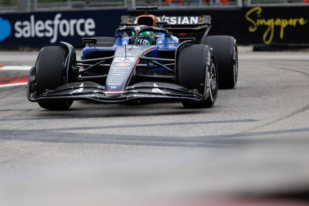 October 3, 2025, Singapore, Singapore: Alexander Albon of Thailand drives the (23) Williams Racing FW47 Mercedes during practice session one ahead of the F1 Grand Prix of Singapore at the Marina Bay Street Circuit. Singapore Singapore - ZUMAs197 20251003_aaa_s197_118 Copyright: xGeorgexHitchensx