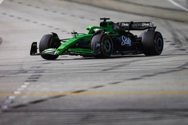 F1 - SINGAPORE GRAND PRIX 2025 27 HULKENBERG Nico (ger), Stake F1 Team Kick C45, action during the 2025 Formula 1 Singapore Grand Prix, 18th round of the 2025 FIA Formula One World Championship, WM, Weltmeisterschaft from October 3 to 5, 2025 on the Marina Bay Street Circuit, in Singapore - SingaporeSingapore Copyright: xDPPIx