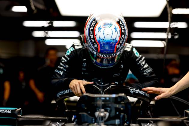 F1 - SINGAPORE GRAND PRIX 2025 KIMI ANTONELLI Andrea (ita), Mercedes AMG F1 Team W16, portrait during the 2025 Formula 1 Singapore Grand Prix, 18th round of the 2025 FIA Formula One World Championship, WM, Weltmeisterschaft from October 3 to 5, 2025 on the Marina Bay Street Circuit, in Singapore - SingaporeSingapore Copyright: xDPPIx