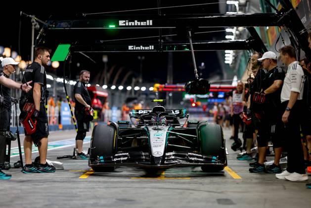 F1 - SINGAPORE GRAND PRIX 2025 12 KIMI ANTONELLI Andrea (ita), Mercedes AMG F1 Team W16, action during the 2025 Formula 1 Singapore Grand Prix, 18th round of the 2025 FIA Formula One World Championship, WM, Weltmeisterschaft from October 3 to 5, 2025 on the Marina Bay Street Circuit, in Singapore - SingaporeSingapore Copyright: xDPPIx